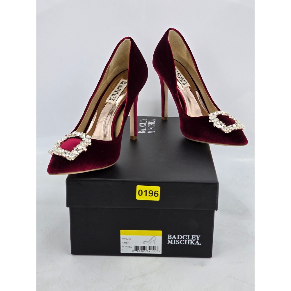 Badgley Mischka Cher Pumps Womens 7 Bordeaux Velvet Crystal Buckle - NEW